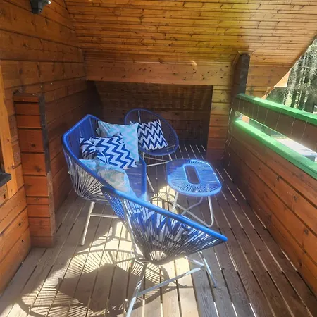 בקתה Woodland Log