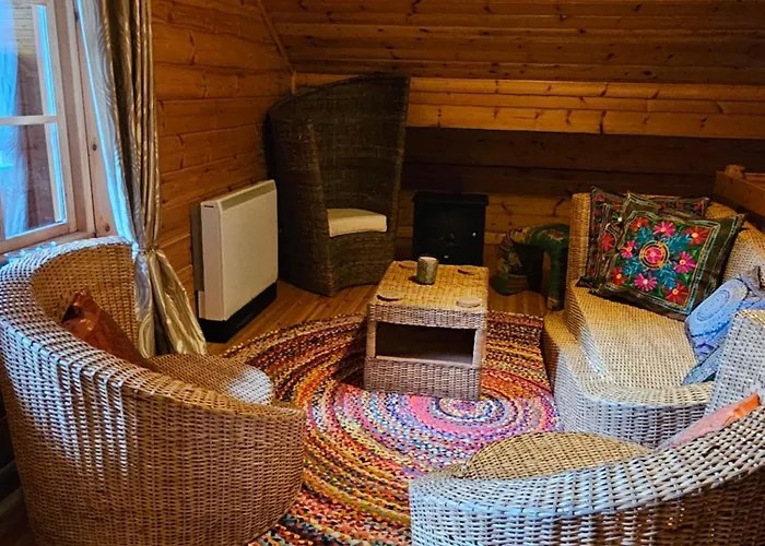 בקתה Woodland Log